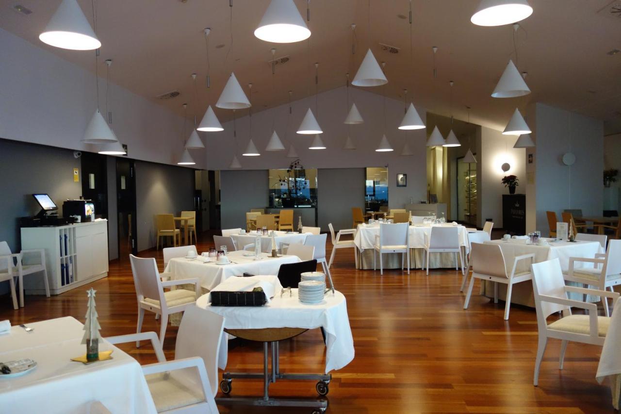 Hotel De 4*
