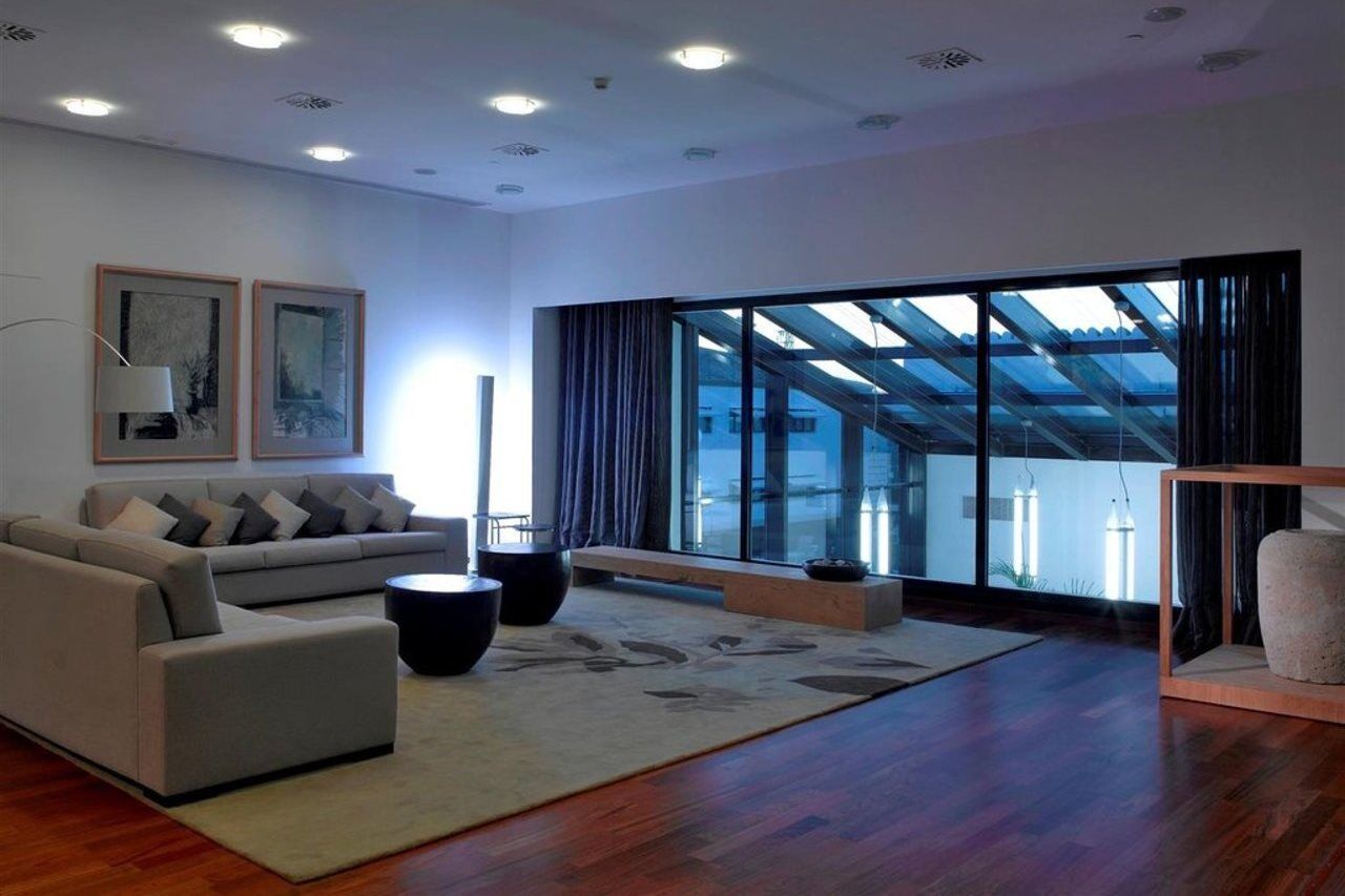 Hotel De 4*